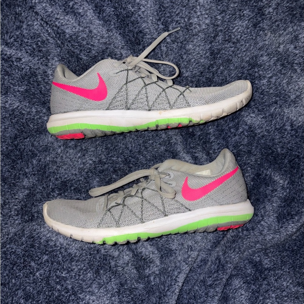 Nike Women's Gray and Pink Athletic Shoes - Picture 2 of 5